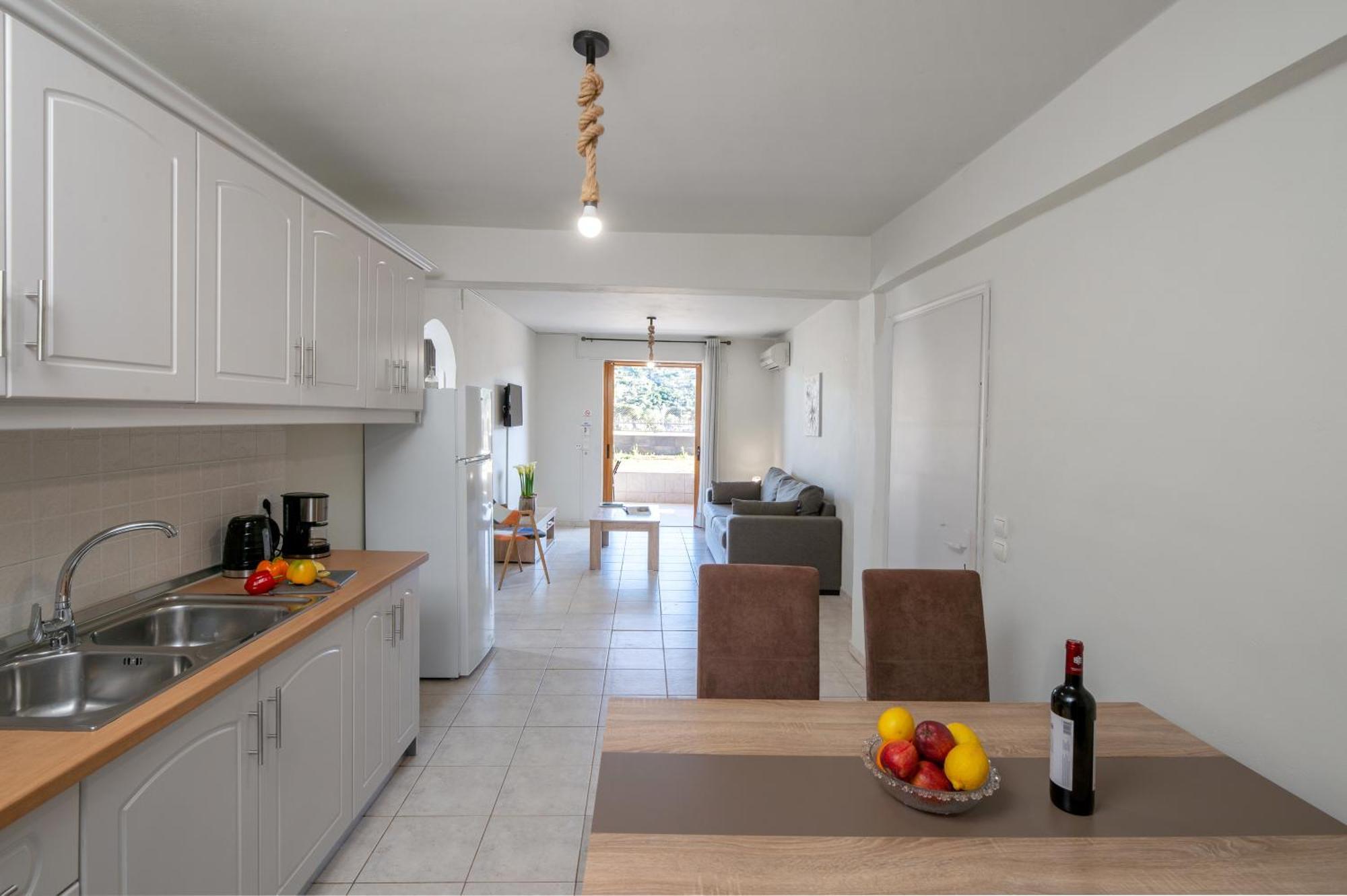 Stork Apartments Вивари Экстерьер фото